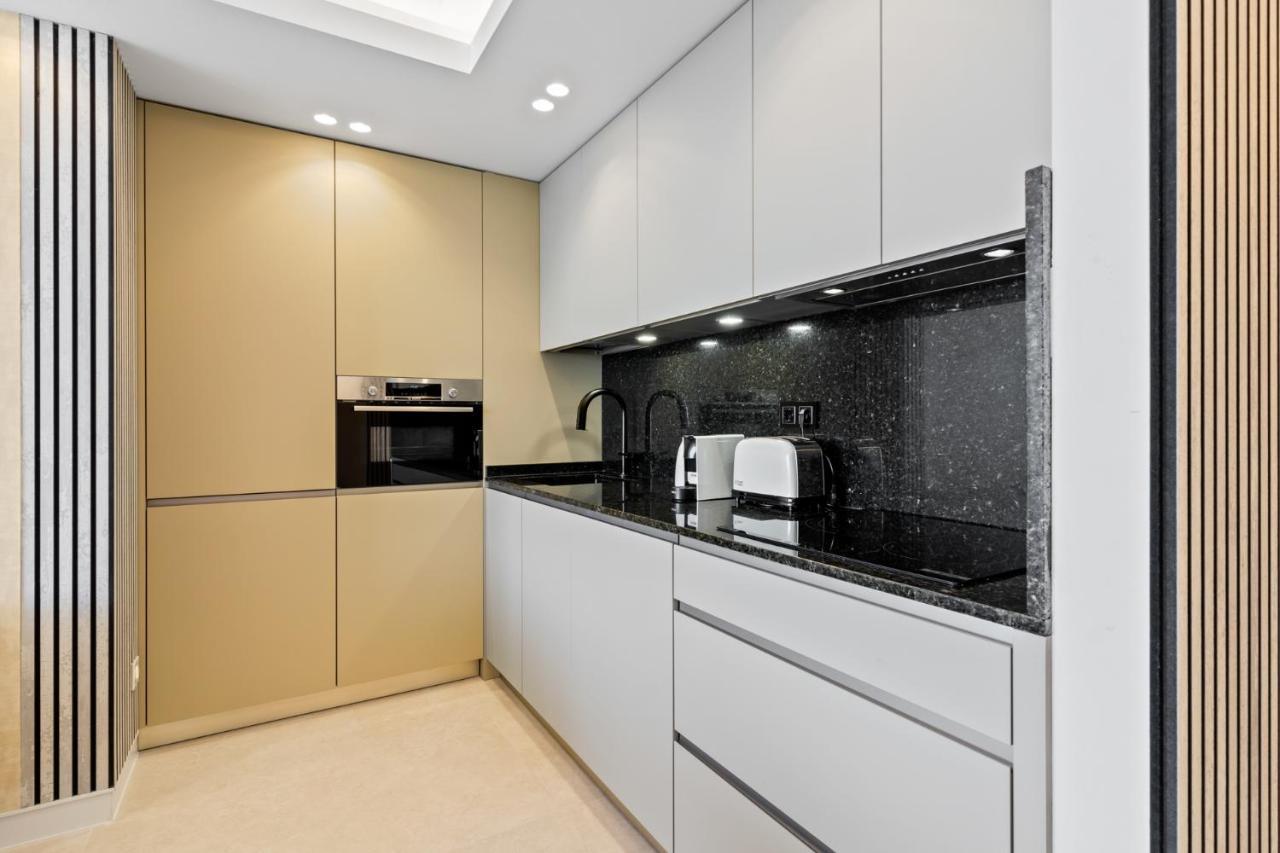 Fully Renovated Frontline Flat Apartment Marbella Exterior foto