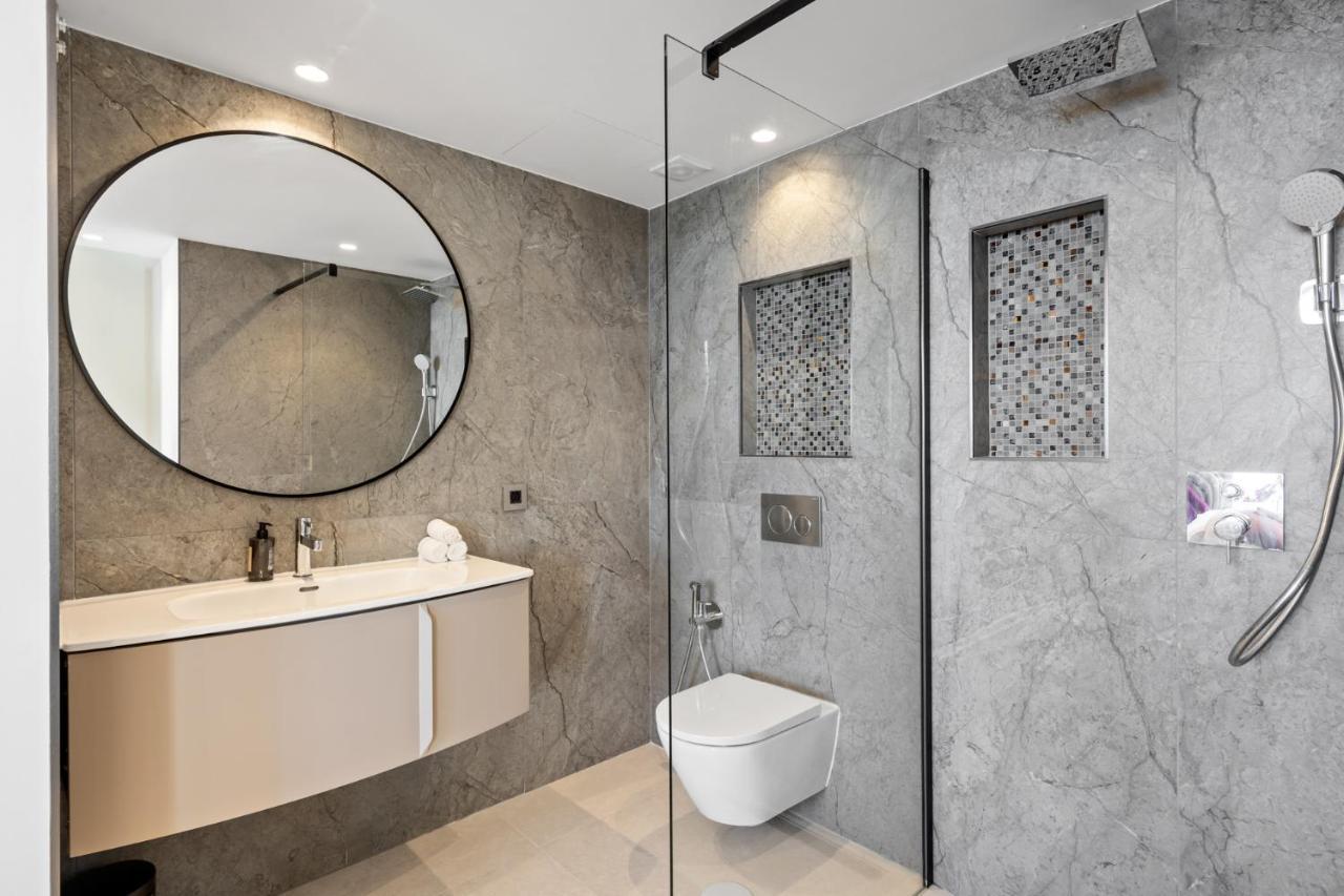 Fully Renovated Frontline Flat Apartment Marbella Exterior foto